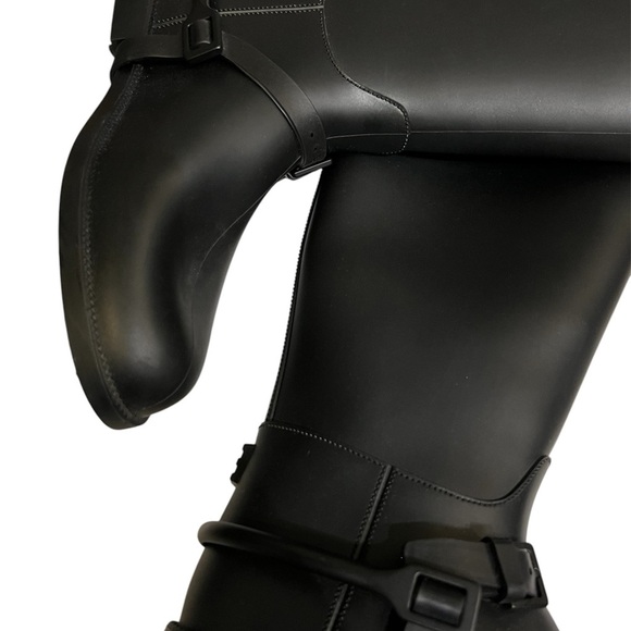 Givenchy Black Winter & Rain Boots - Picture 6 of 10